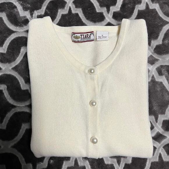 Classic White Cardigan Women's Small Full Pearl Button Sweater Academia Japan - Picture 7 of 7